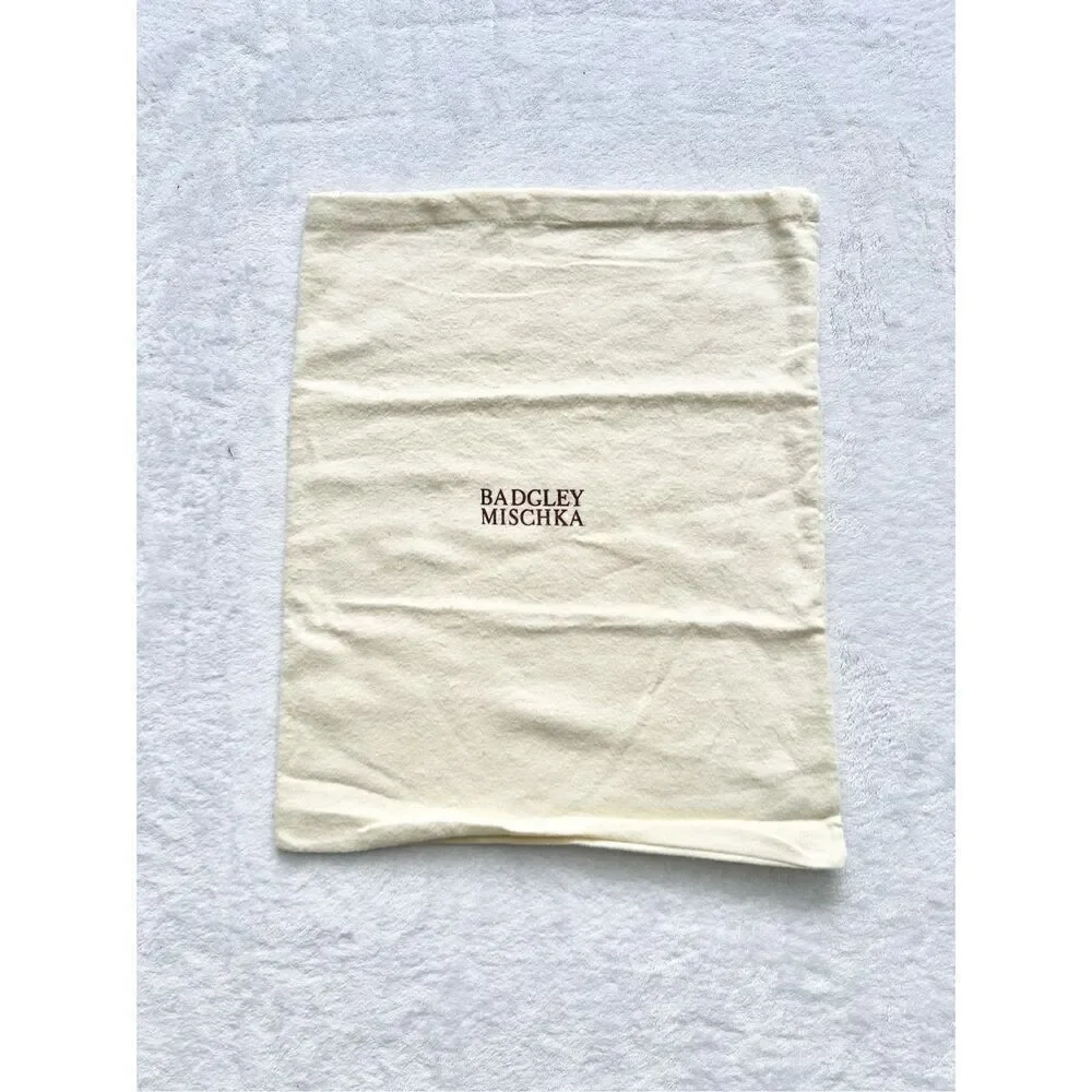BADGLEY MISCHKA cream colored dust bag ￼